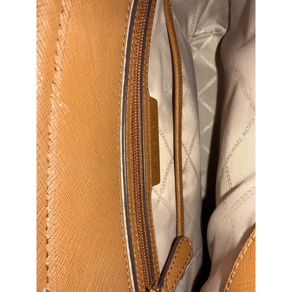 Michael Kors Jet Set Brown Saffiano Leather Multifunction Tote Bag W/ Pockets - Picture 9 of 11